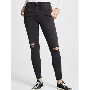 Black High Riser Skinny Jean